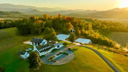 The Estate at Sweetwater Creek